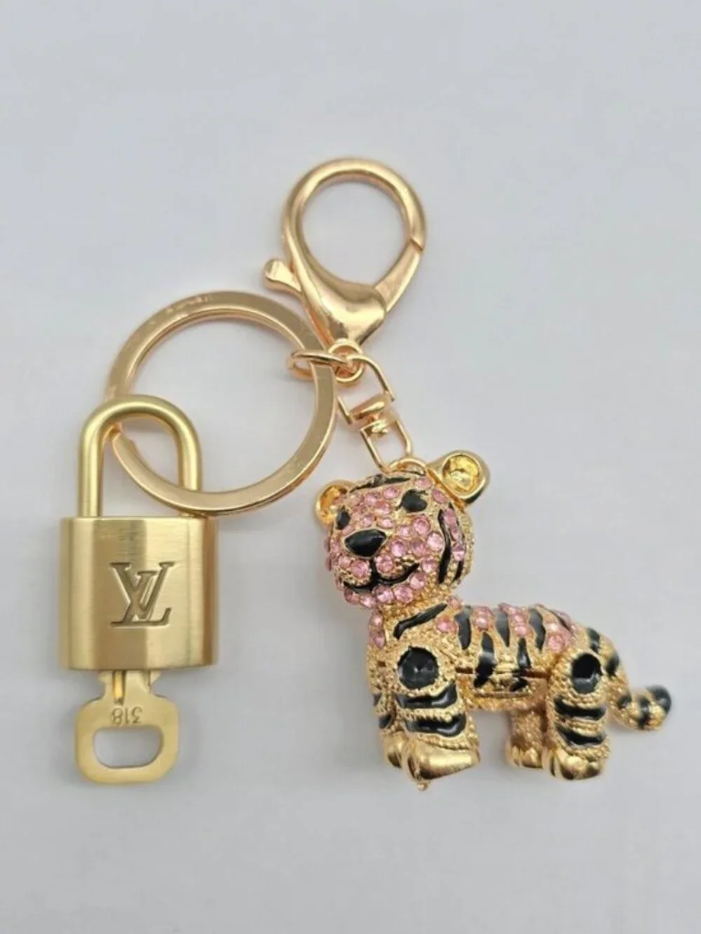Louis Vuitton Authentic Gold Padlock 🔑 Key + Stylish Unbranded Lion Bag Charm